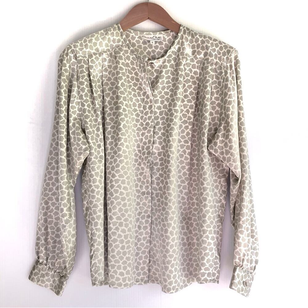 Oscar de la Renta collectibles long sleeve blouse beige and cream patten size 12